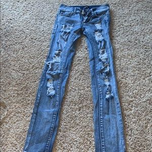 light wash ripped jeggings